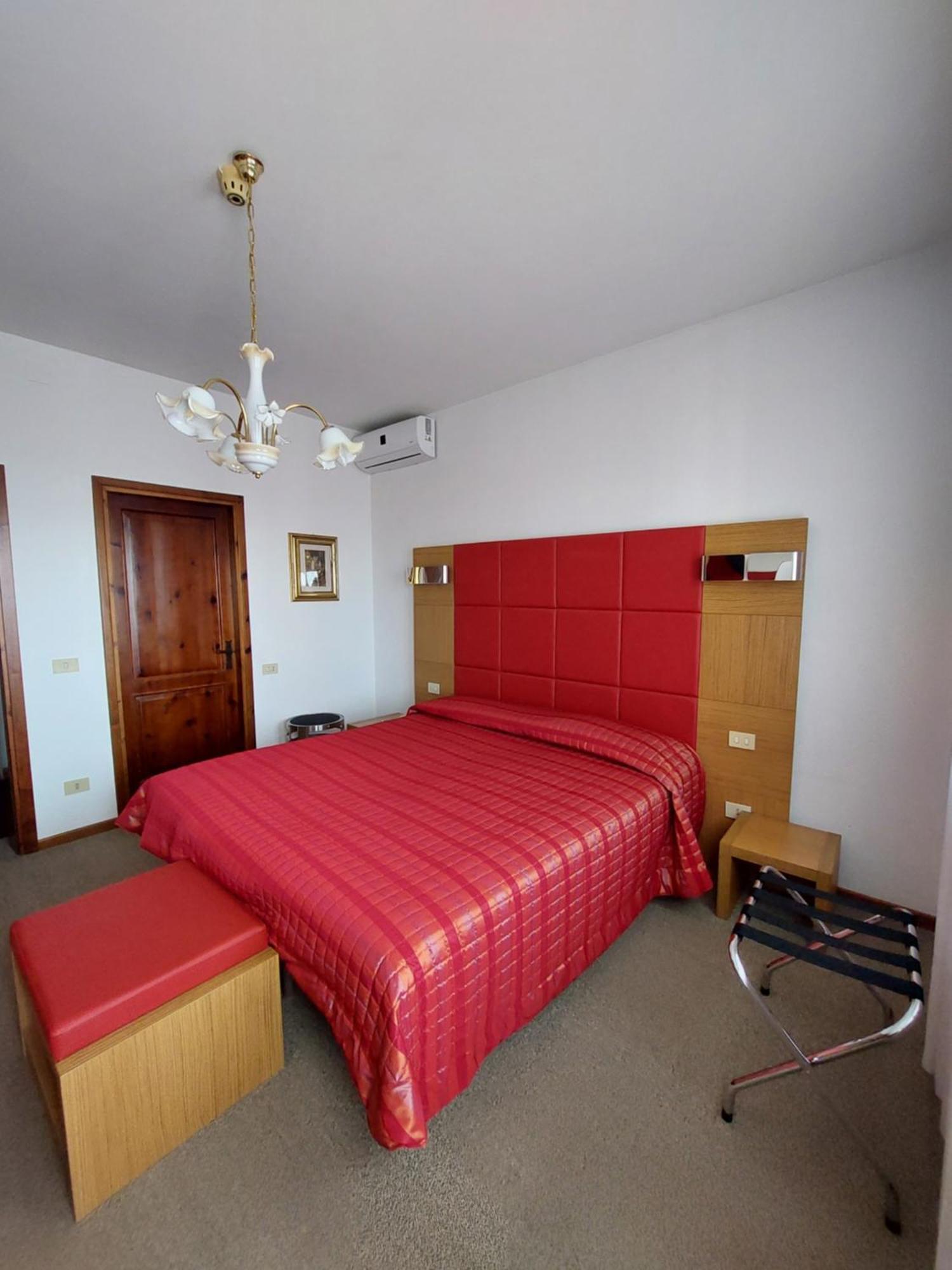 Albergo Alla Pineta Montebelluna Ngoại thất bức ảnh