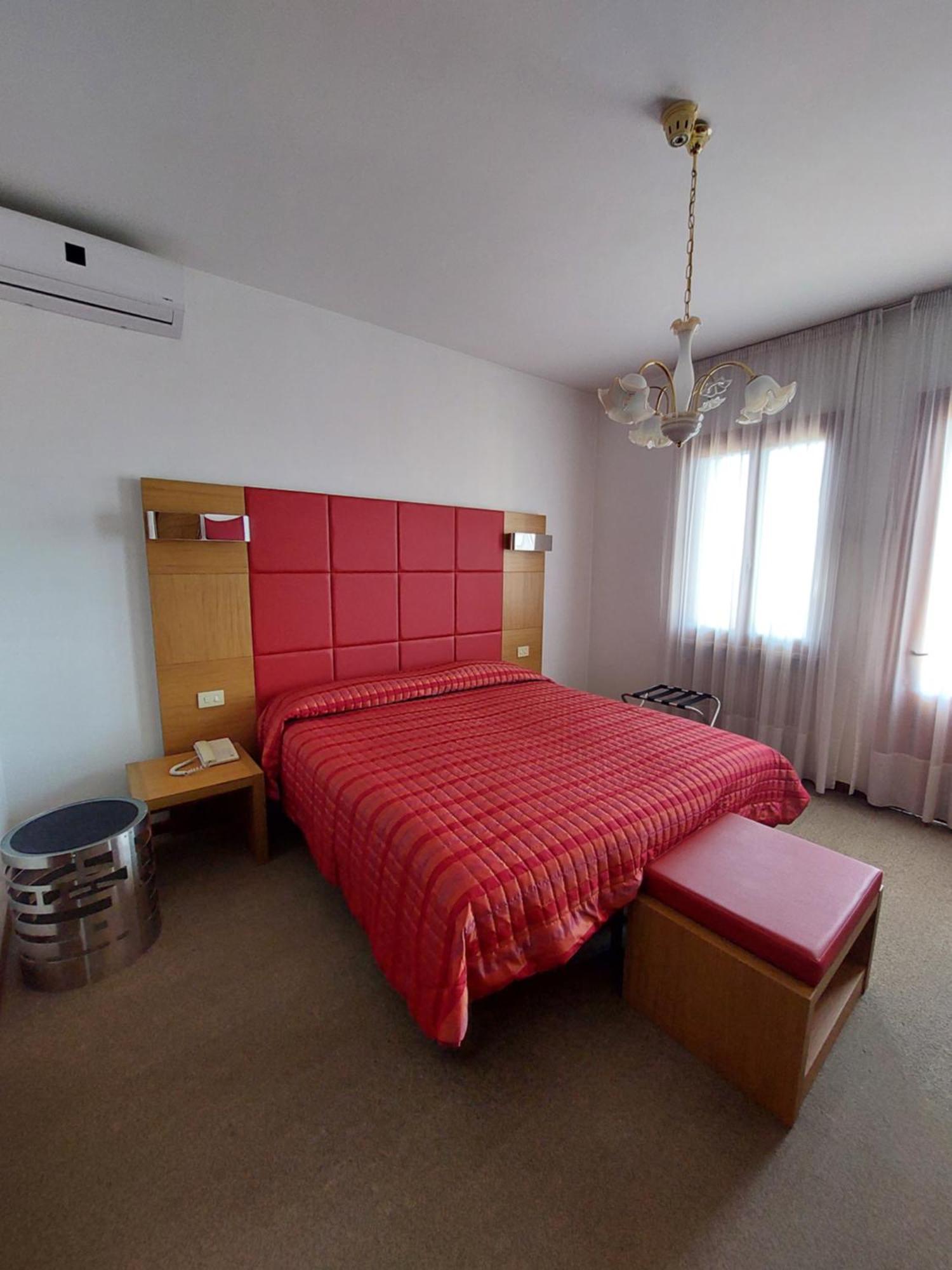 Albergo Alla Pineta Montebelluna Ngoại thất bức ảnh